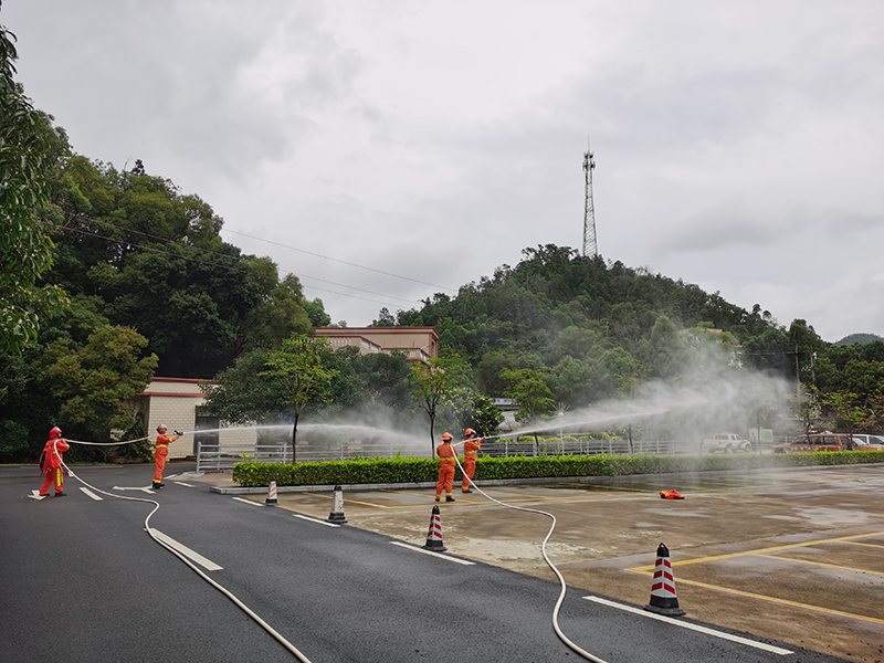 220607江门市自然资源局组织市属国有林场半专业队伍森林防火培训演练 (5).jpg